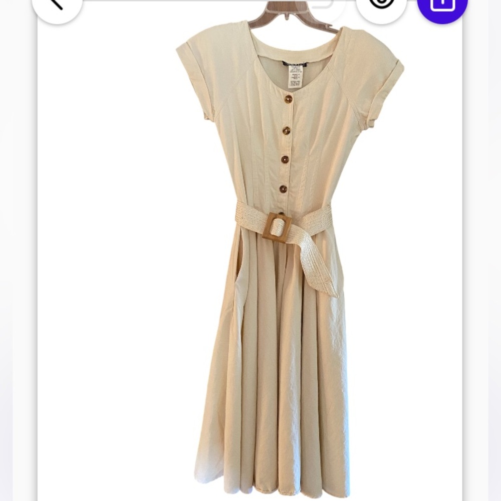 Tickets Vintage ‘80’s cream colored full skirt dress and belt.  Size 7/8.